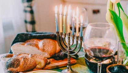 米兰体育官网入口-大连英博客场表现稳健，积分稳步攀升，大连英新科技有限公司