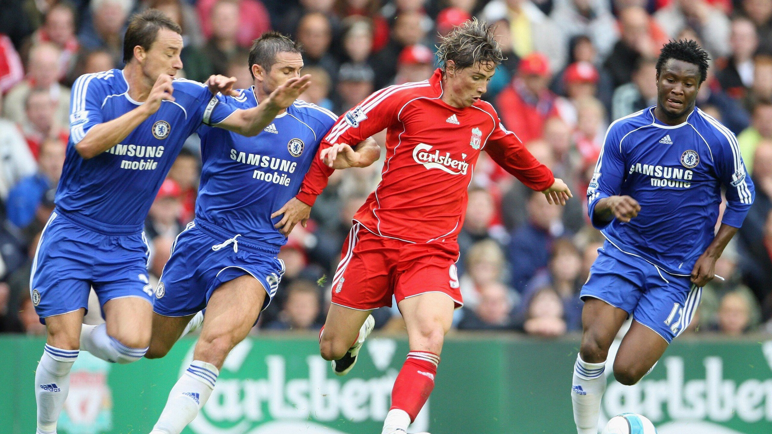 足坛黄金搭档再度联手，引领进攻潮流，足球黄金一代都有谁